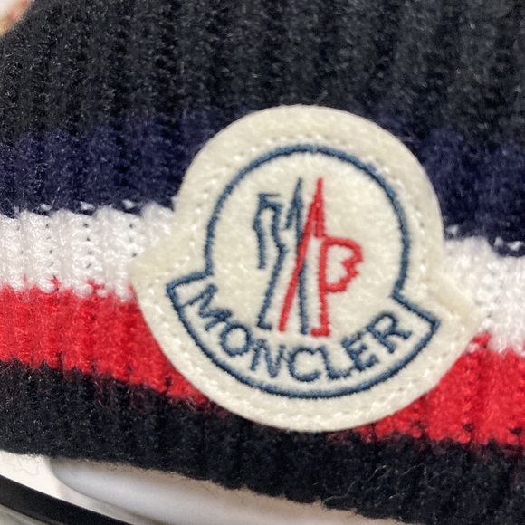 🎀🎉Moncler basic cold Black beanie - Picture 2 of 4